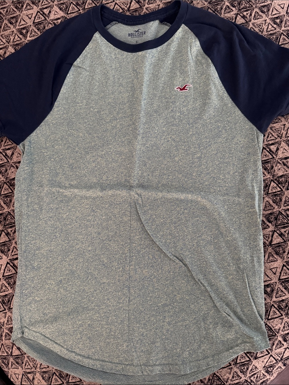 Hollister Men's Heather Gray Tee with Navy Raglan Sleeves